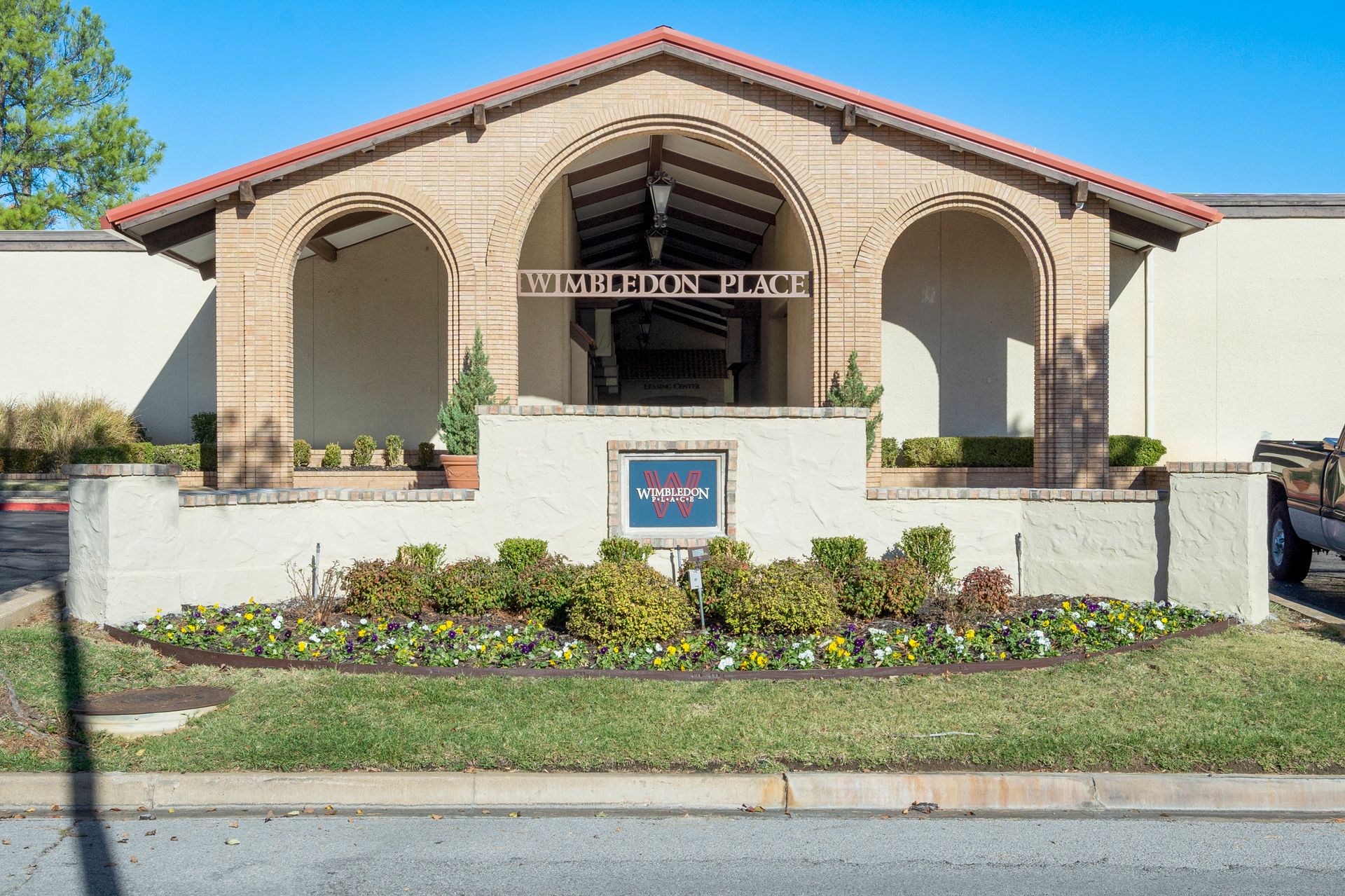 Explore Tulsa's Vibrant Lifestyle from Wimbledon Place