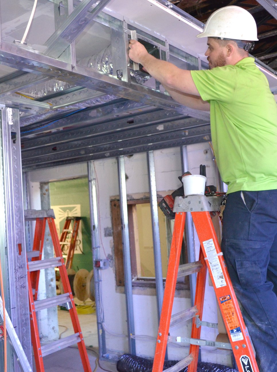 Work on Versailles School Apartments Ahead of Schedule