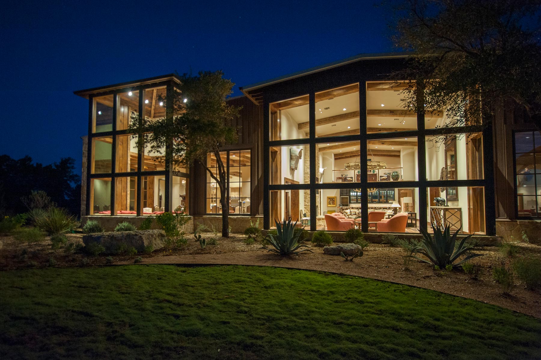 Iron Spring Ranch Lodge Post & Beam Space Barn Conversion