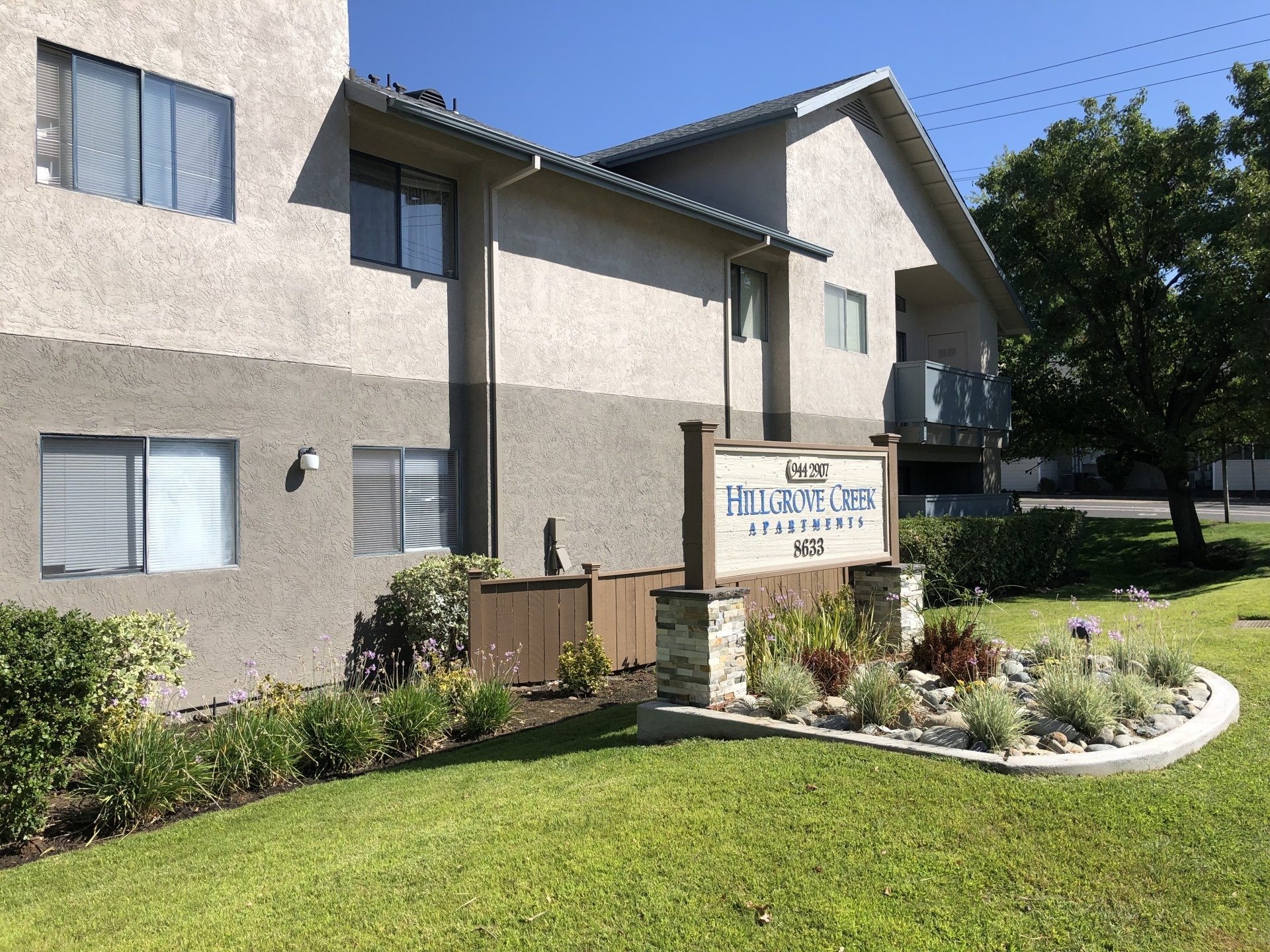 Hillgrove Creek Apartments