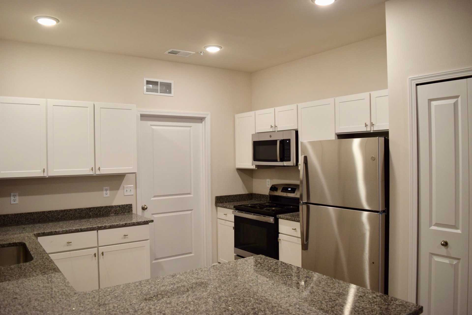 Towne Center Apartments Shelby Township, MI