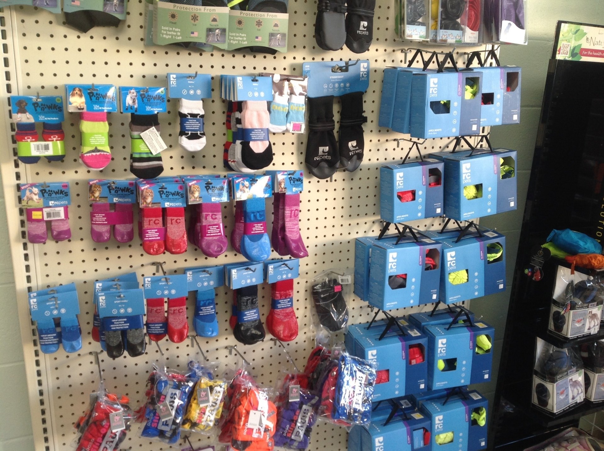 Gallery Garden Grove, CA Collar & Leash Pet Shop