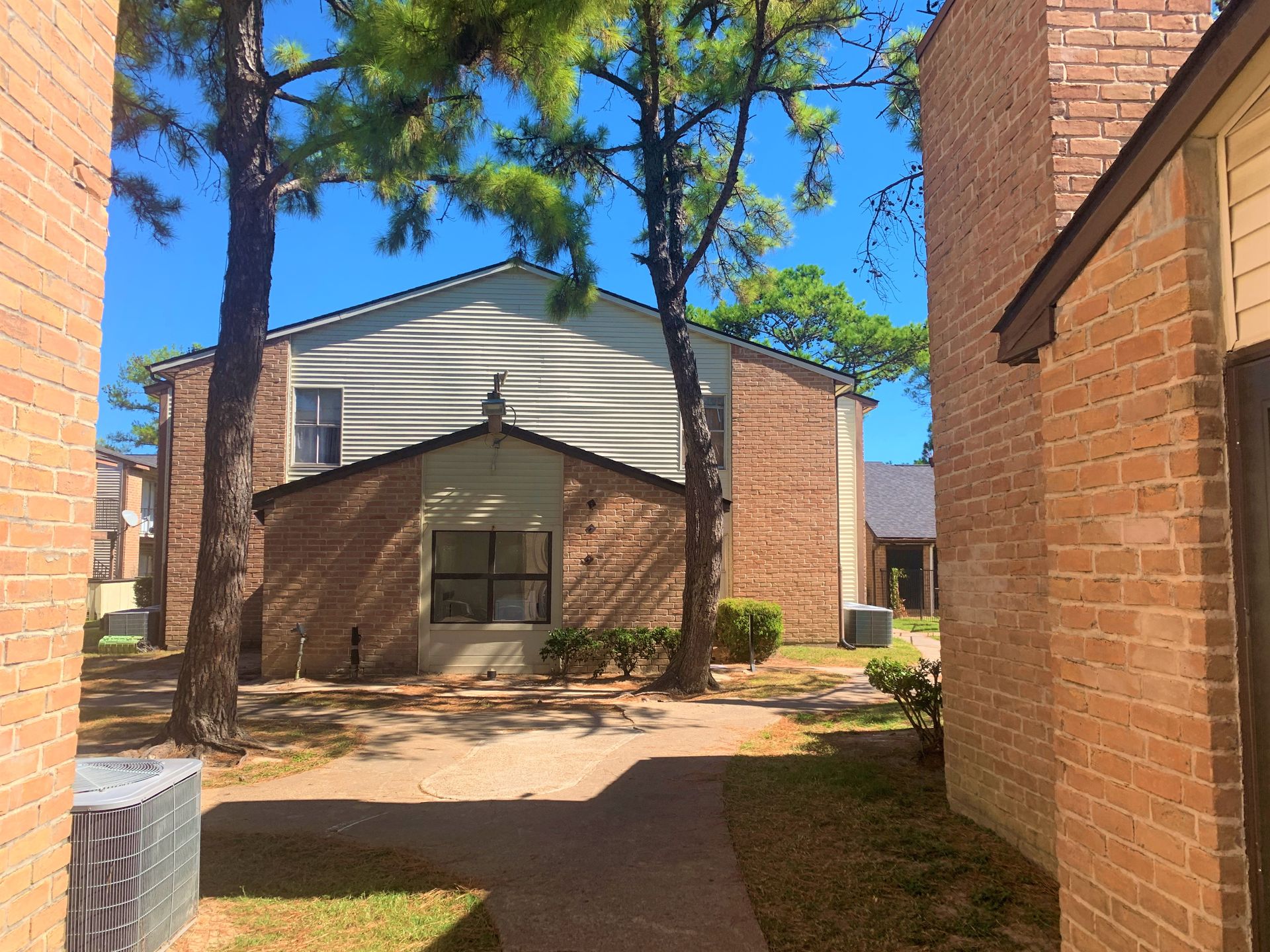 Serena Forest Apartments 12603 Northborough Dr, Houston, TX 77067