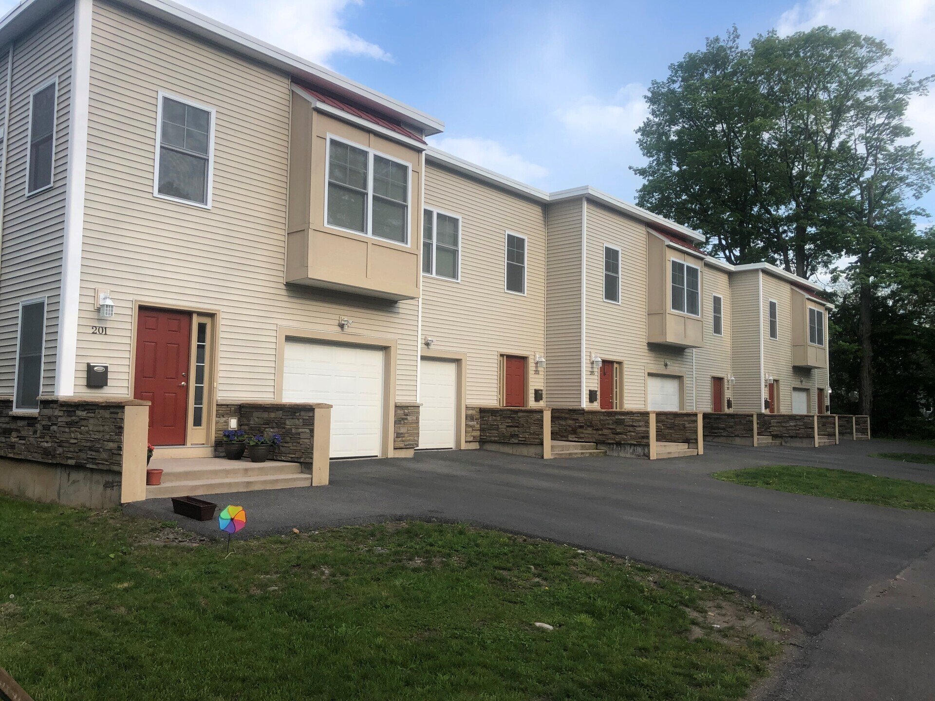 Walnut Creek Townhomes Syracuse Premier Apartments