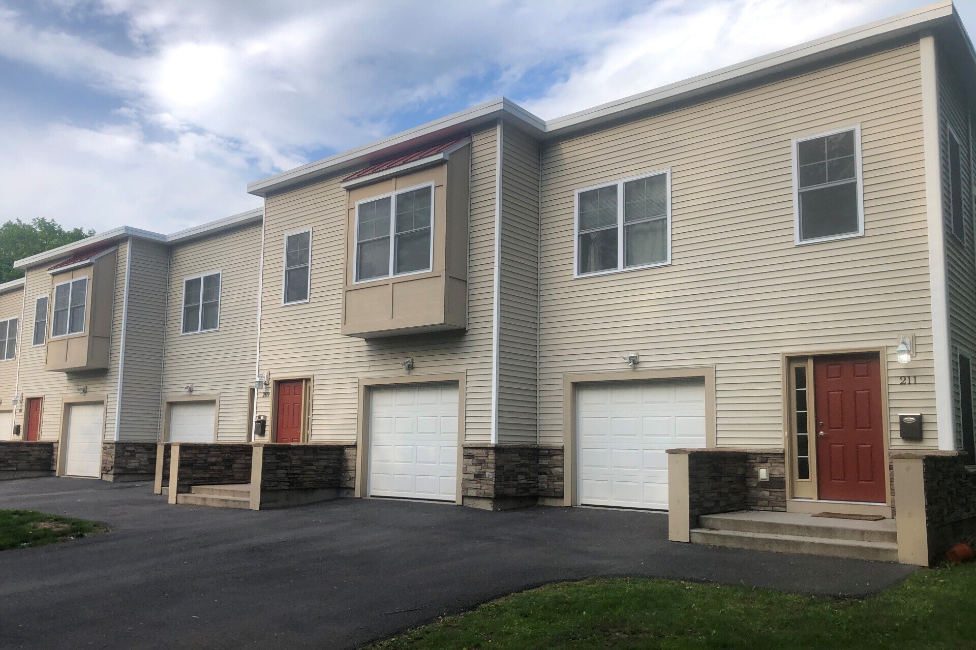 Walnut Creek Townhomes Syracuse Premier Apartments