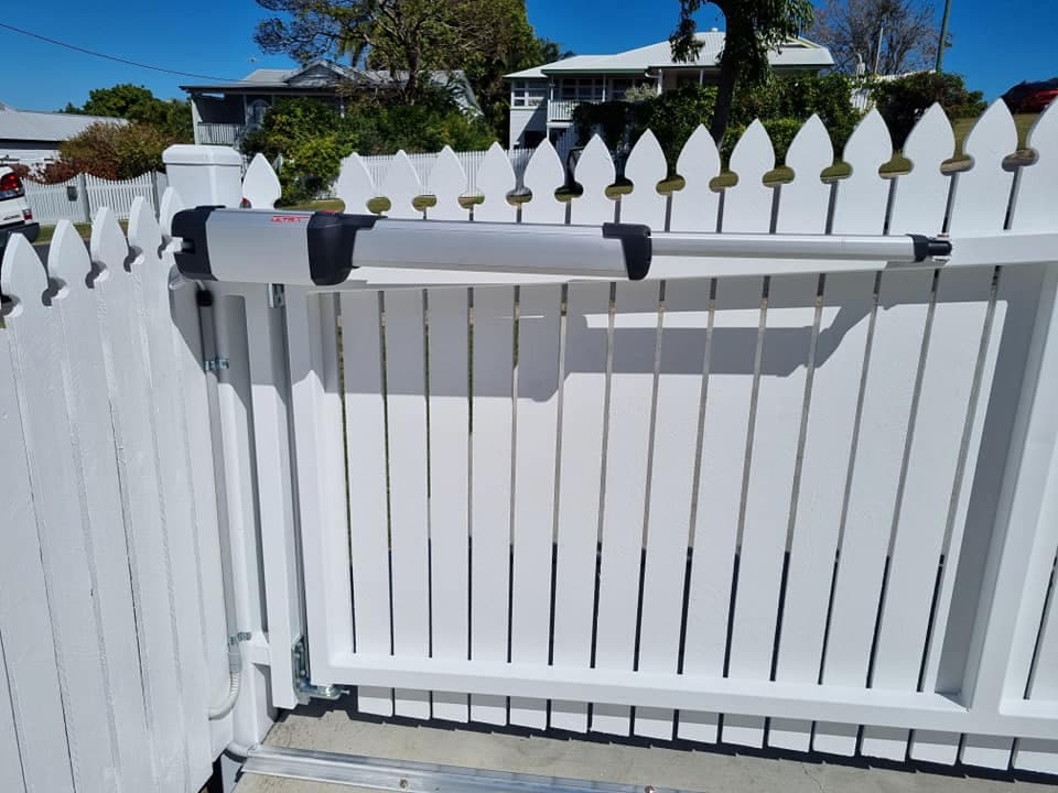Fencing in Rockhampton Barnes & Sons