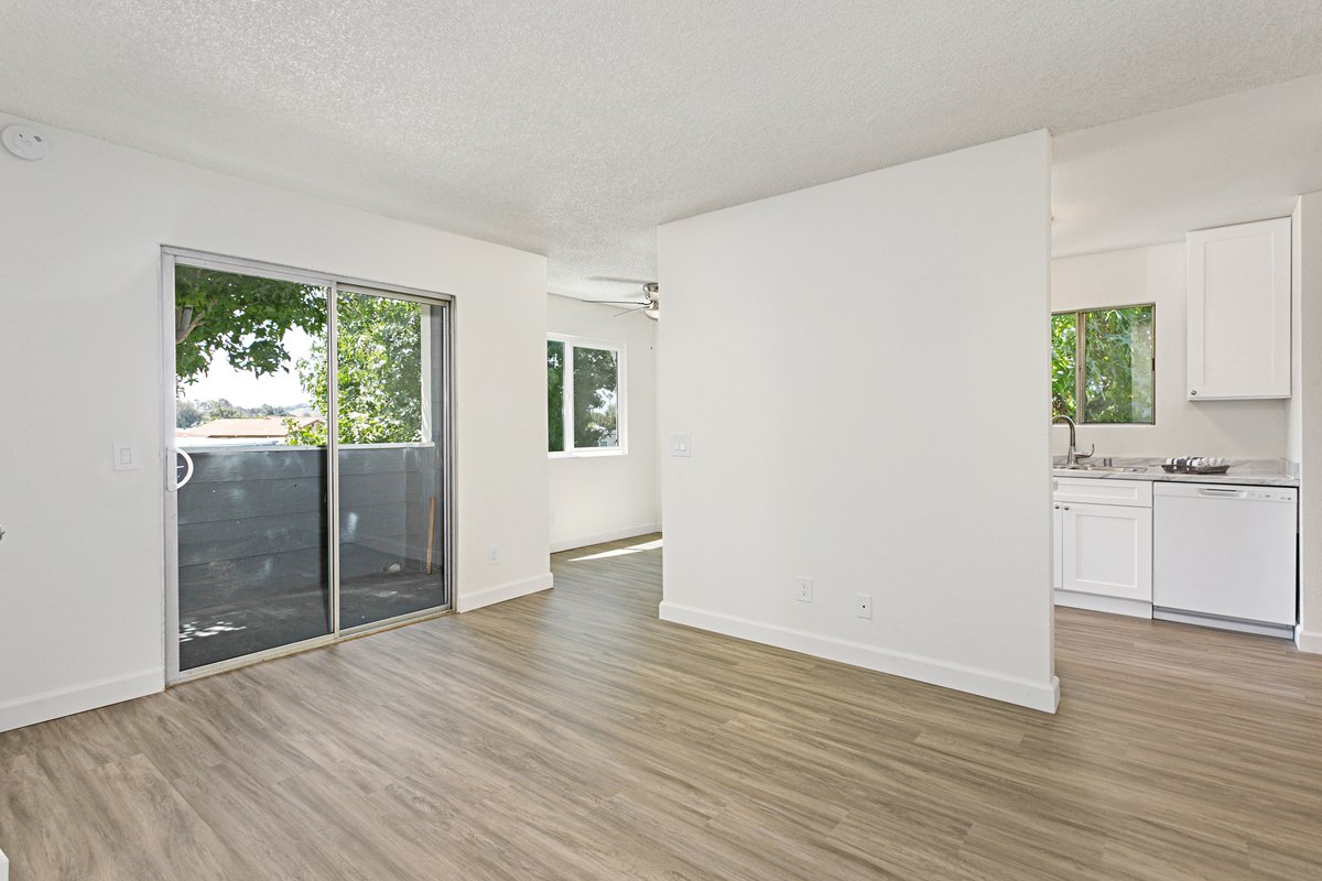 Oakleaf Apartment Homes Property Details