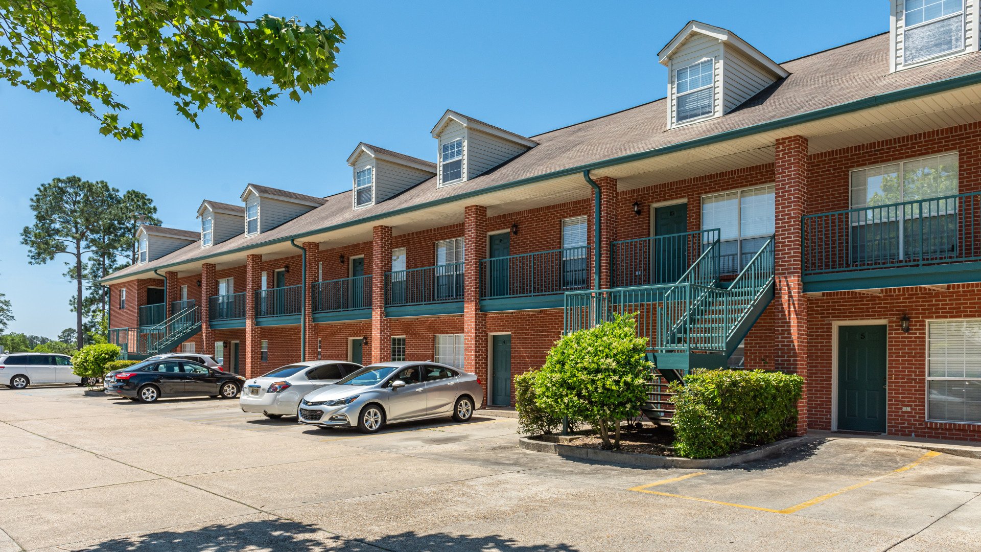 Claridge House Apartment Homes Apartments for Rent in Hattiesburg, MS