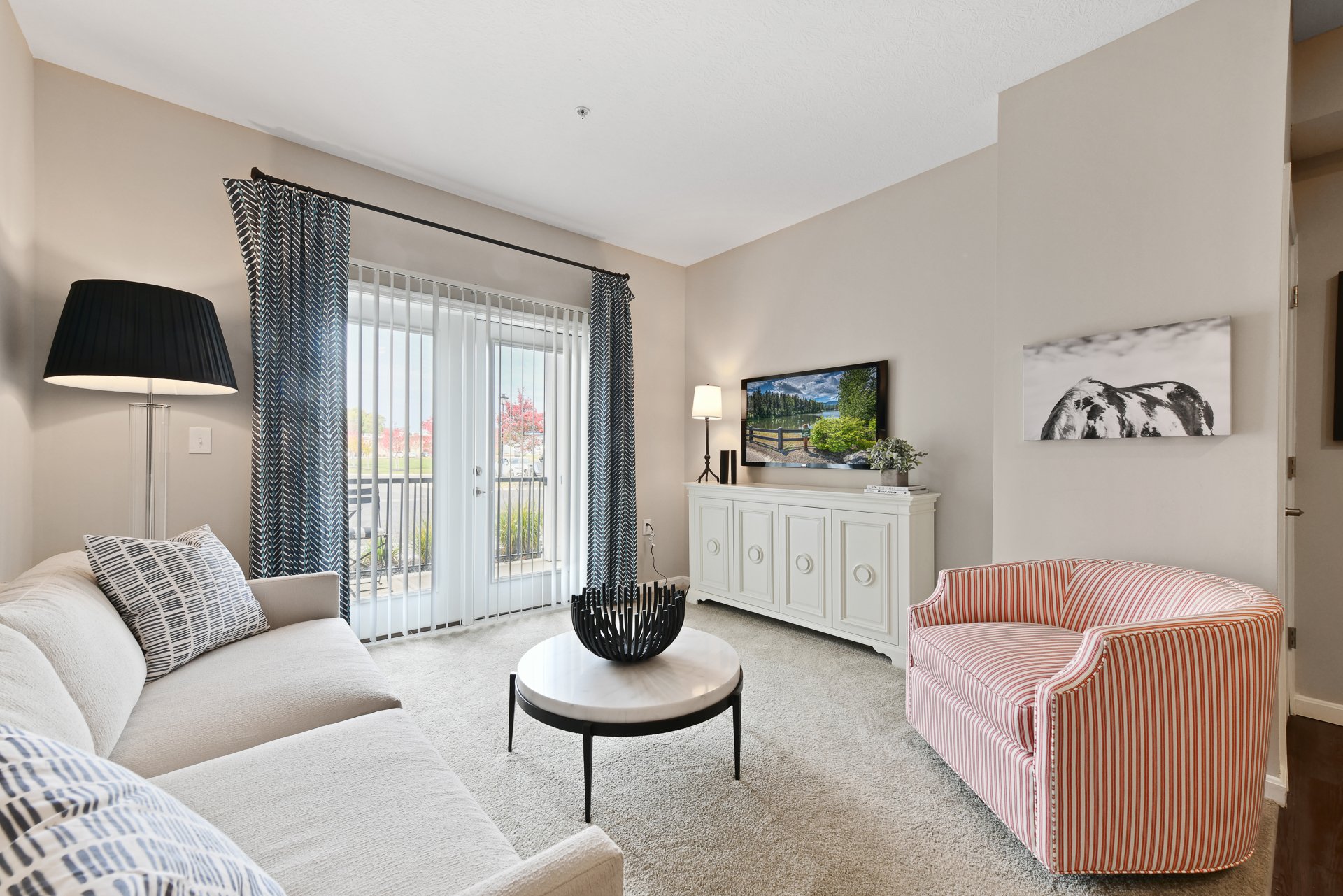 The Monarch Blacklick Creek Spacious Apartments in Blacklick, OH