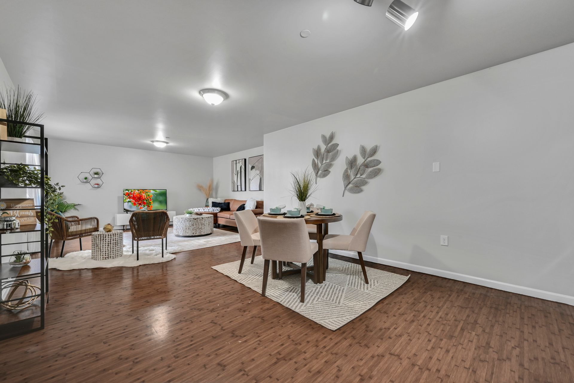 Gallery Apollo Point 44 in Bloomsburg, PA