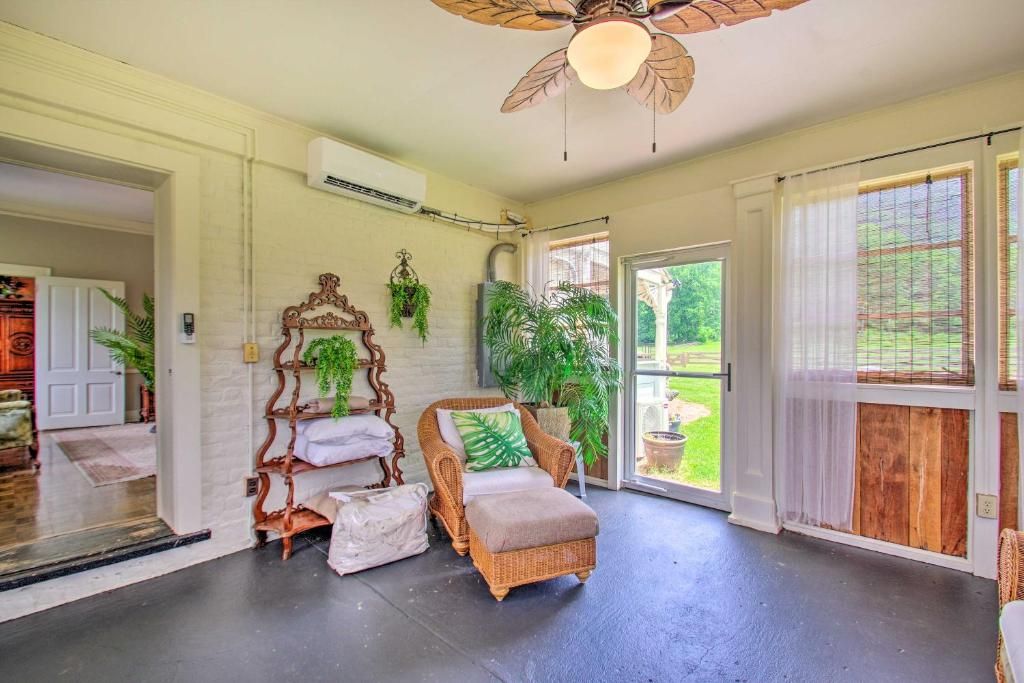 Balcony Downs Venue & Retreat Buena Vista, VA