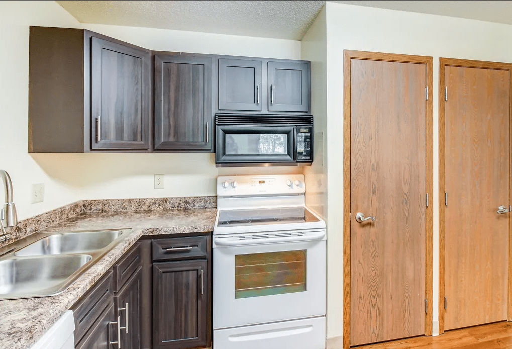 Gallery Sun Prairie Apartments for Rent in West Des Moines, IA