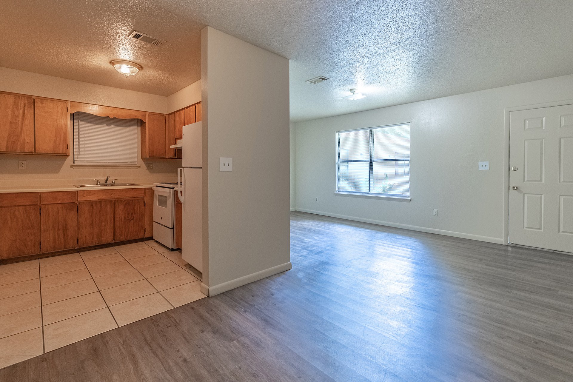 Riviera Place Apartments