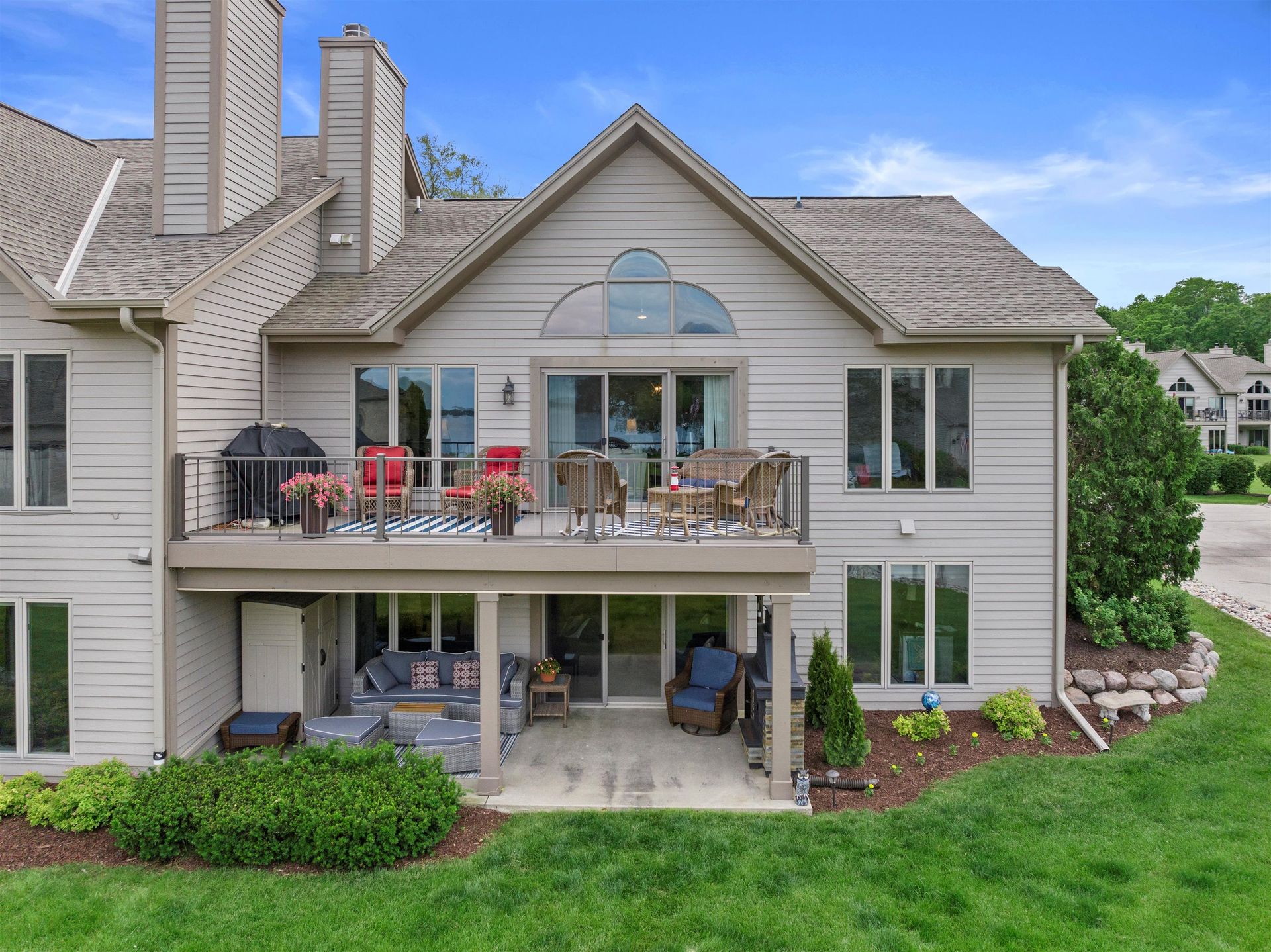 Lake Country Homes Oconomowoc, WI Pat Bolger Realty