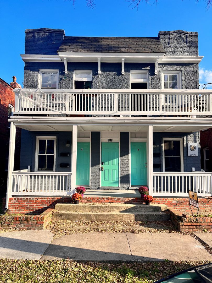 Home The Richmond Loft Company, LLC