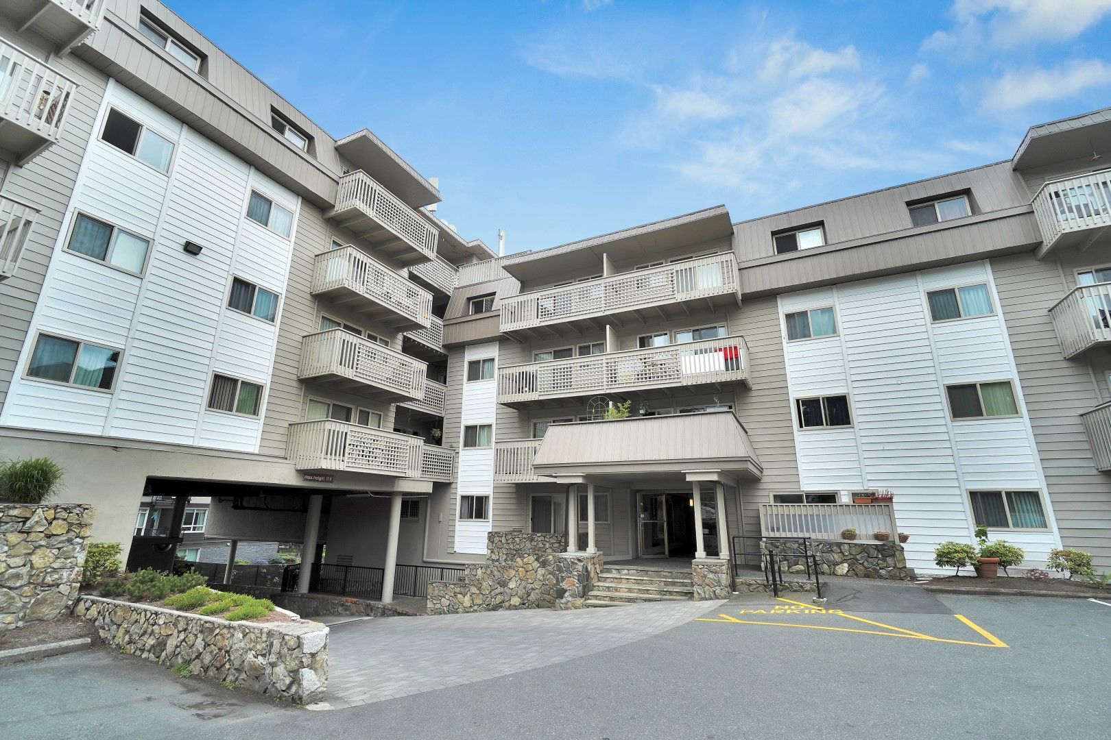 Macaulay East Apartments Gallery