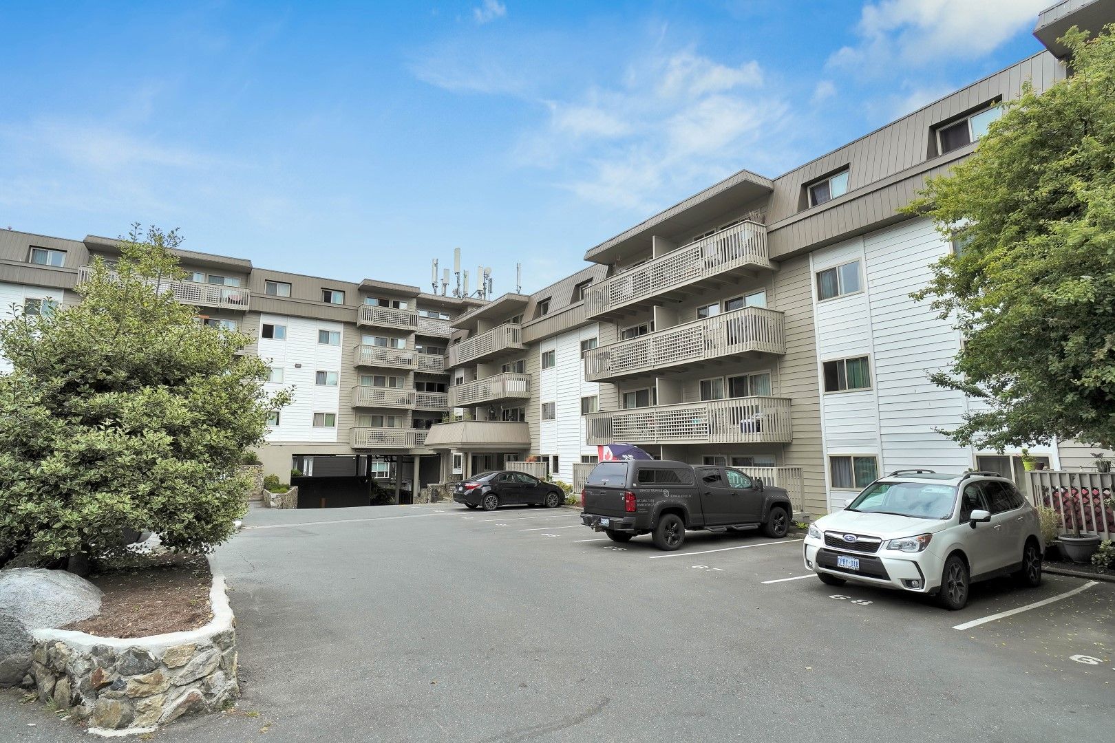 Macaulay East Apartments Gallery