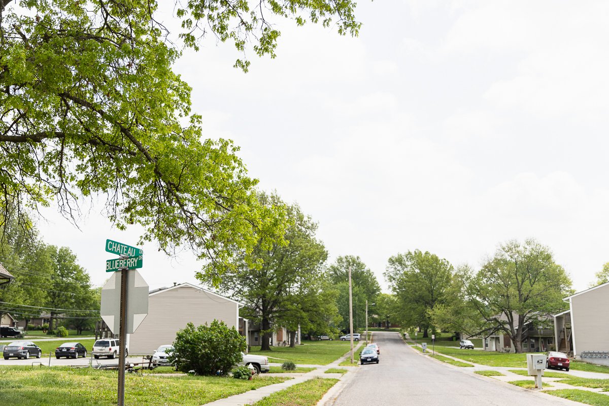 Rentals Chateau Court Apartments Raymore, MO