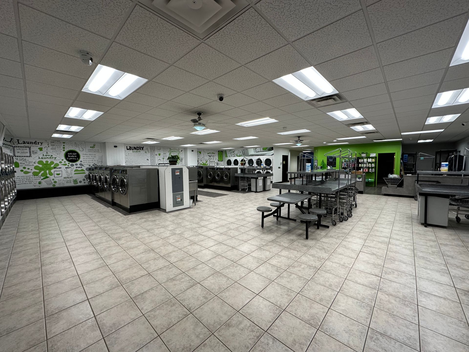 Full Service Laundromat in Bangor, Maine