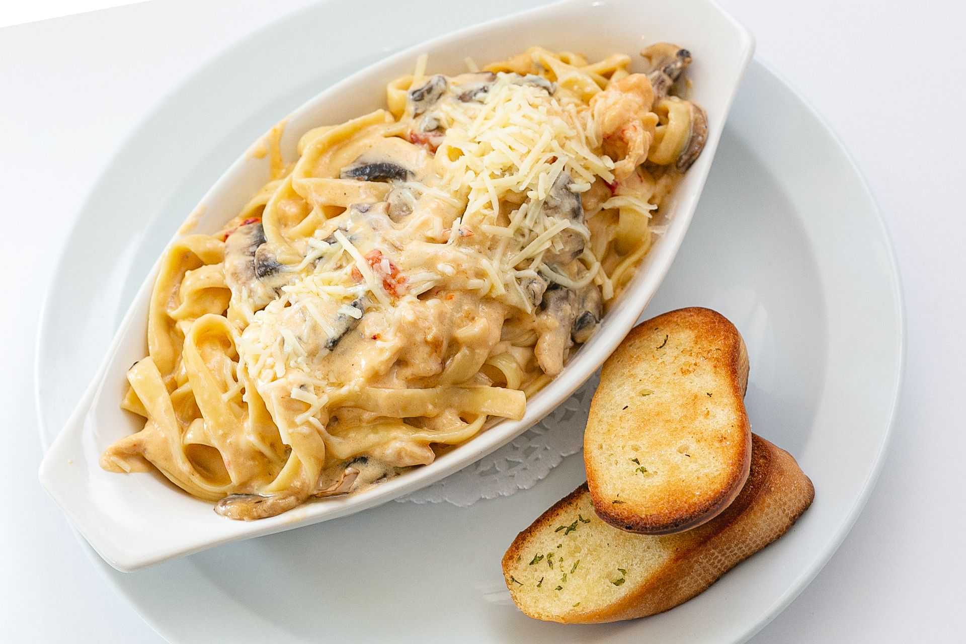 The Wheelhouse Seafood & Pasta Restaurant & Cabins! Belliveau Cove NS