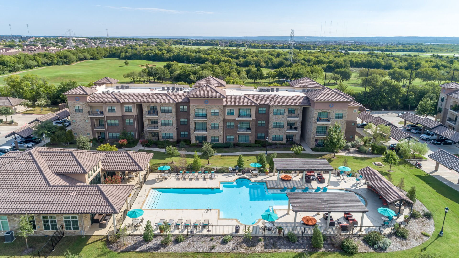 Evolv Apartments in Mansfield, TX