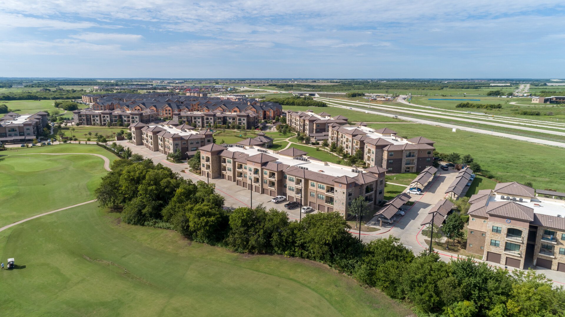 Evolv Apartments in Mansfield, TX