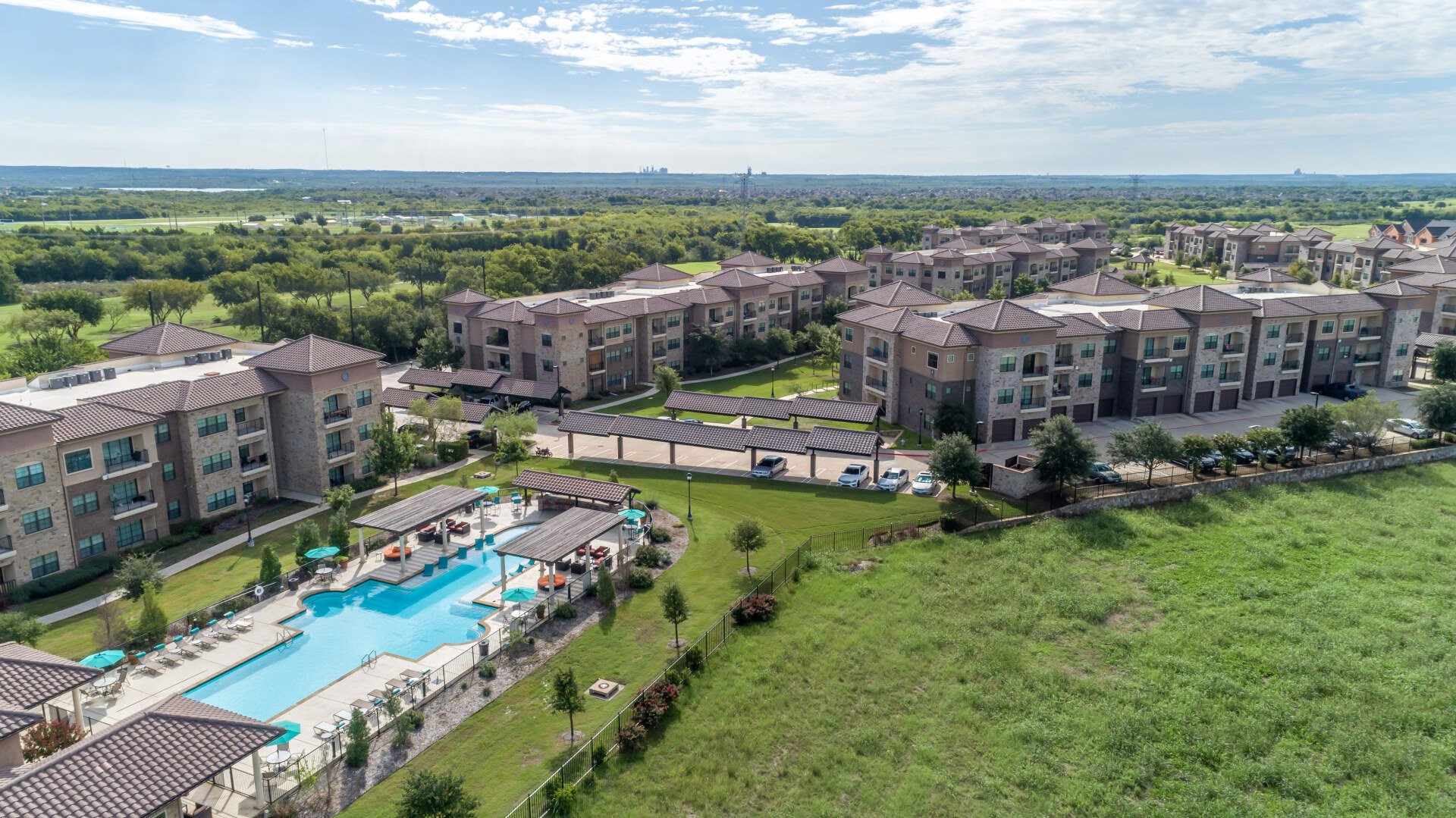 Evolv Apartments in Mansfield, TX