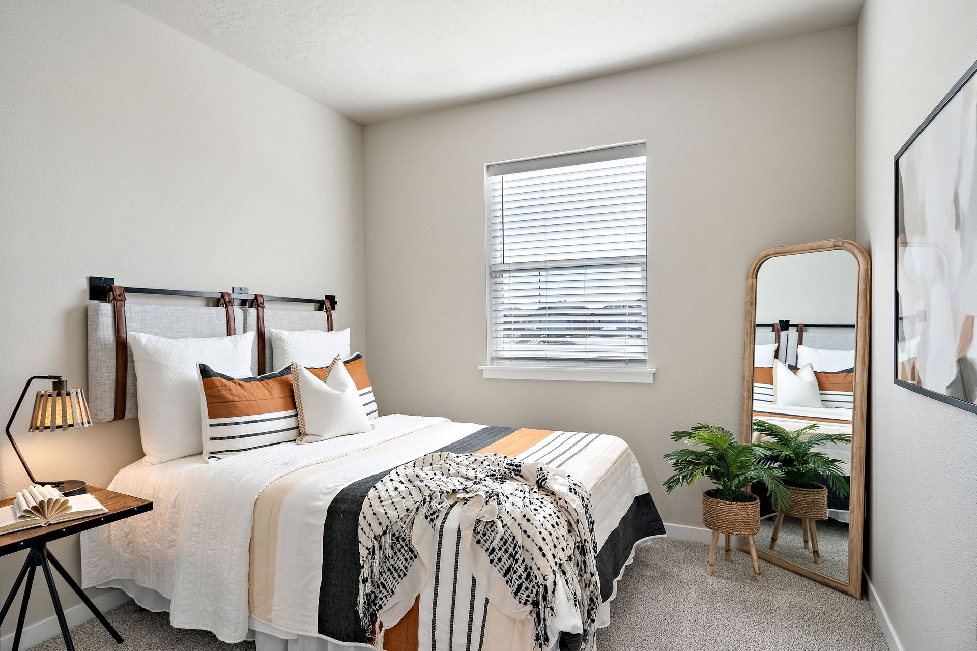 Luxury Apartment Nampa, ID Brownstone Flats