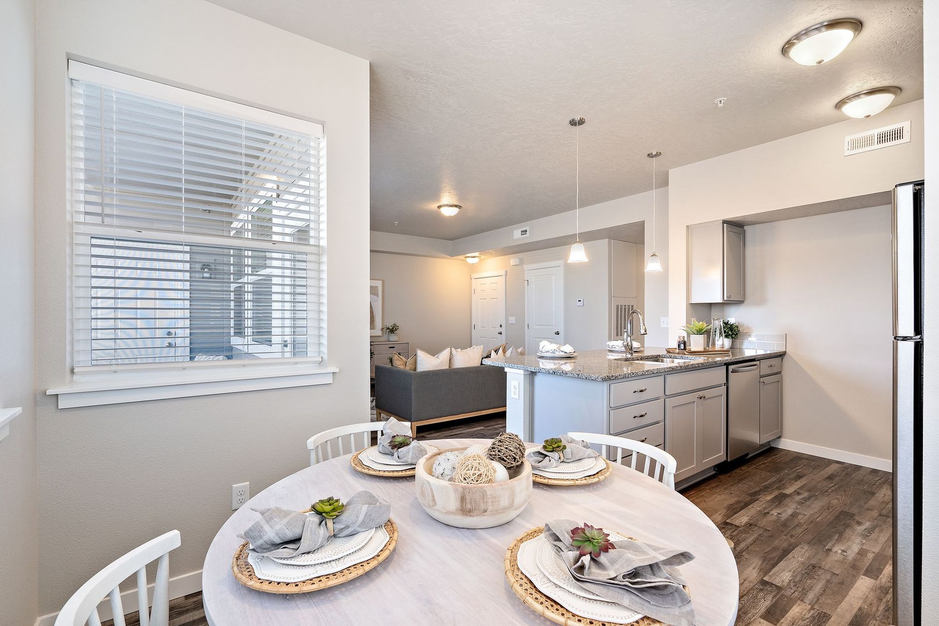 Luxury Apartment Nampa, ID Brownstone Flats