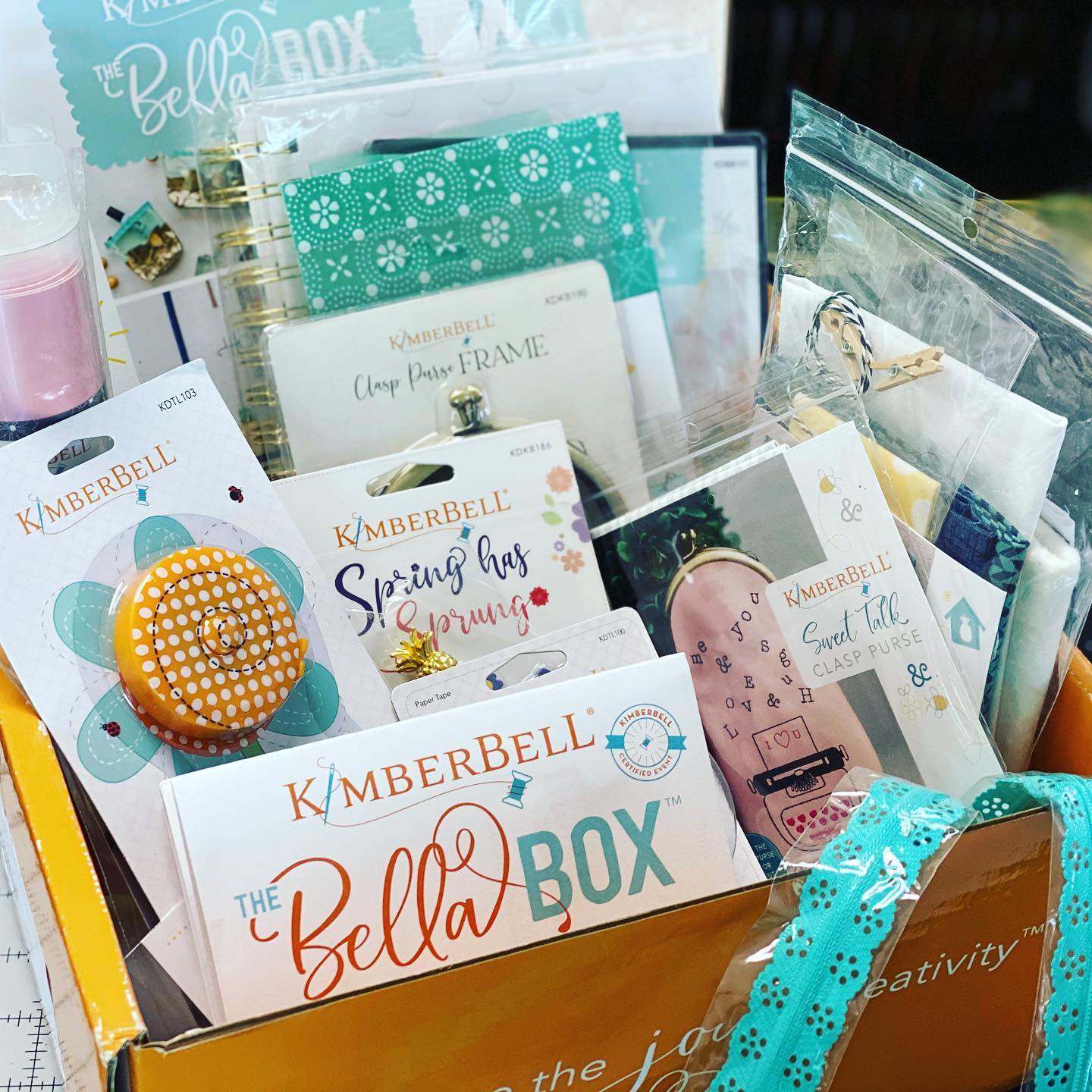 Blue House Quilt and Craft Arts and Crafts Trimble, TN