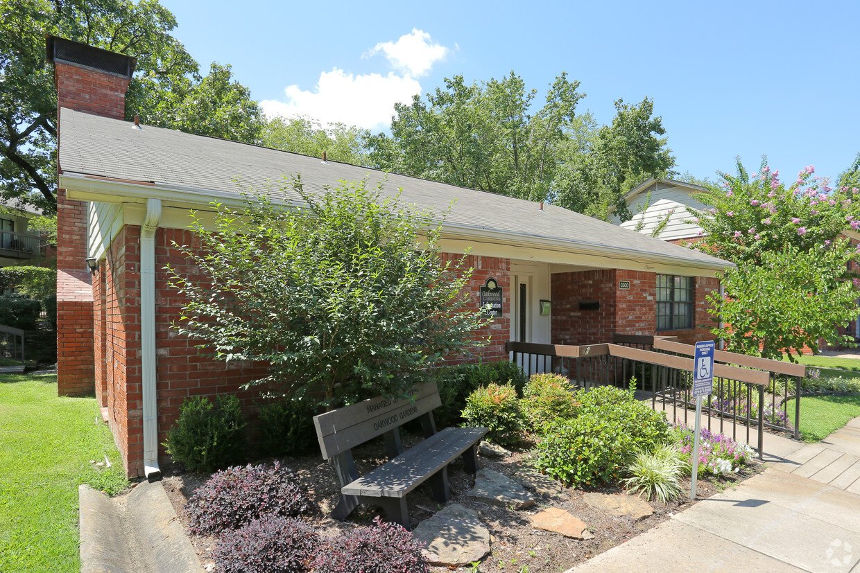 The Bryant Apartment Homes CMC Asset Management