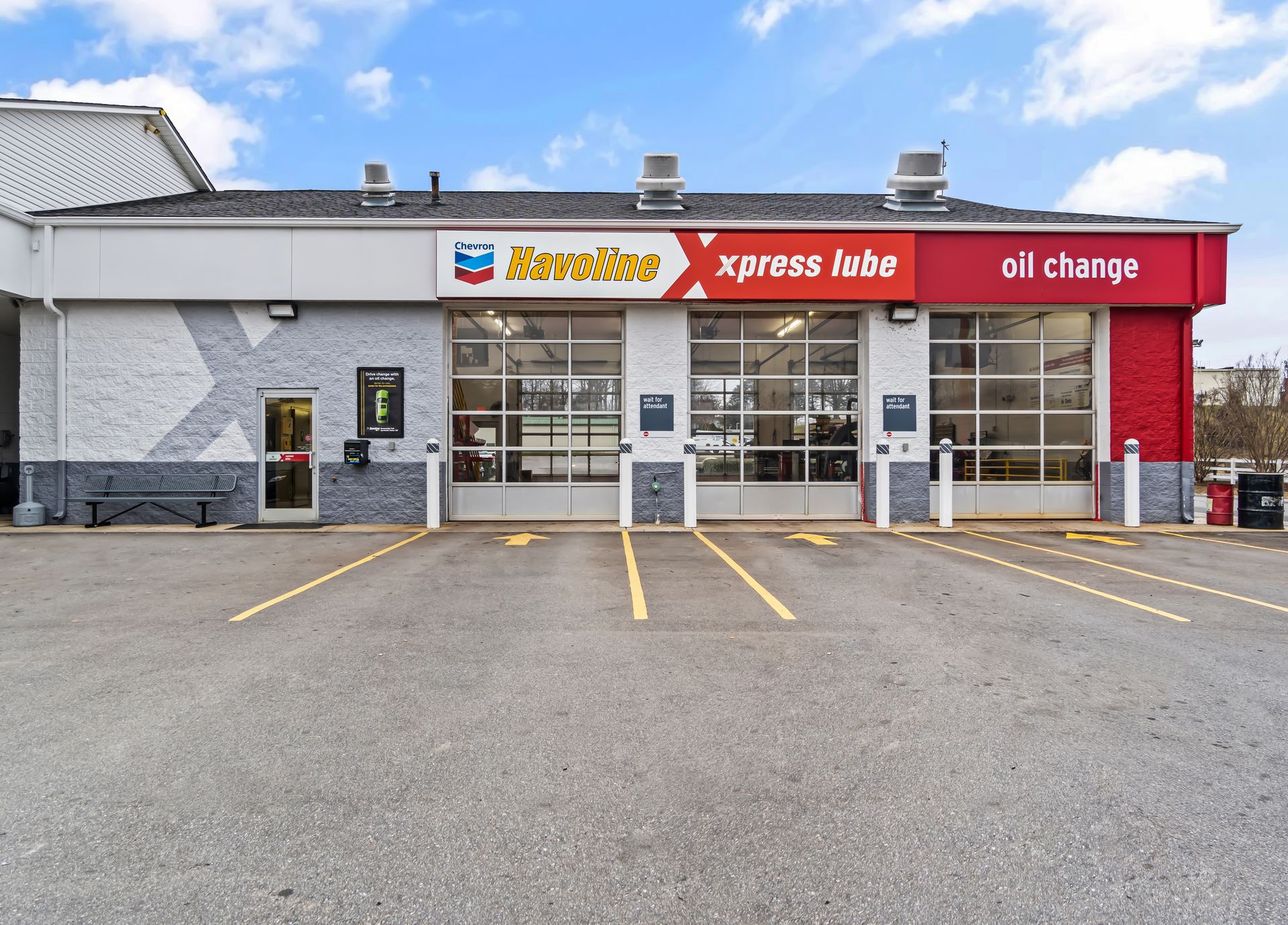 Gallery Pilot Mountain Xpress Lube Auto Maintenance