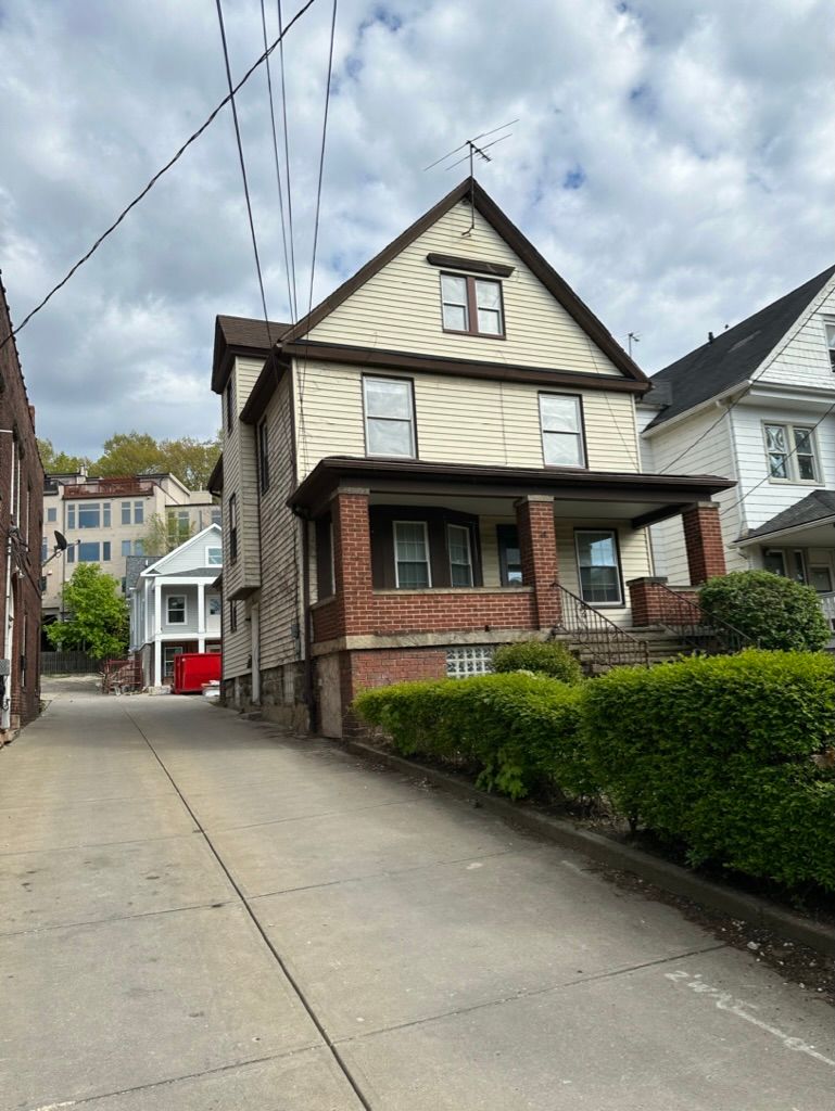 11420 Hessler Alpha Apartments