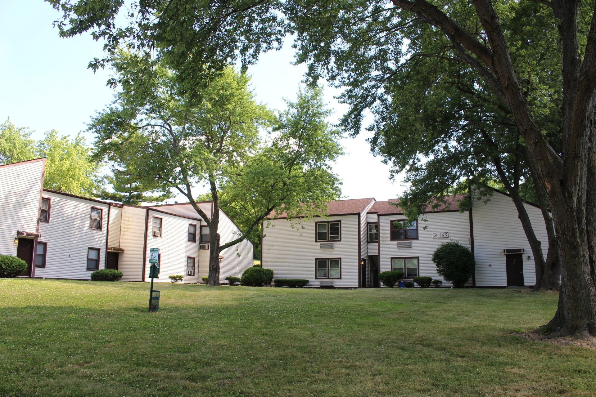 Prairie Hills Apartment One, Two and Three Bed Apartments in Decatur