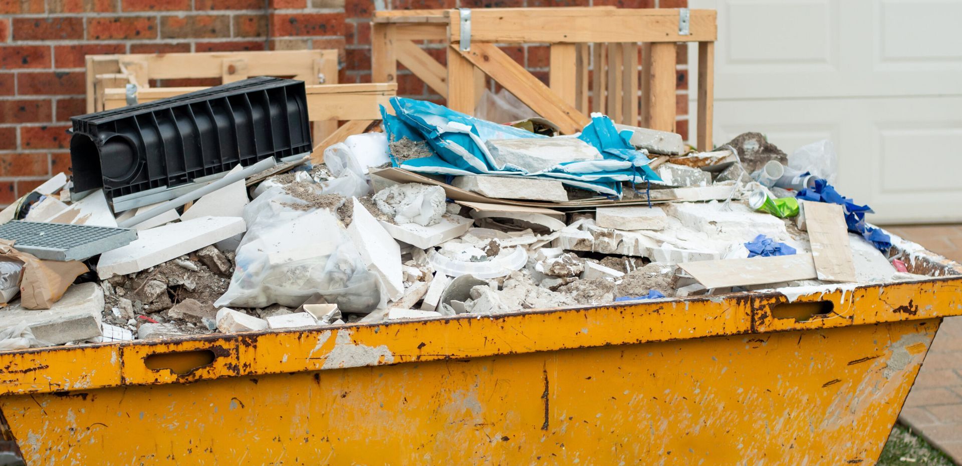 Same Day Skips Cheap Skip Hire Skip Hire Stockport