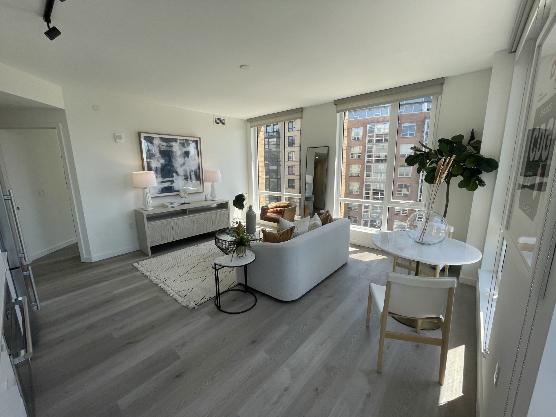 Gallery Collection 14 Apartments