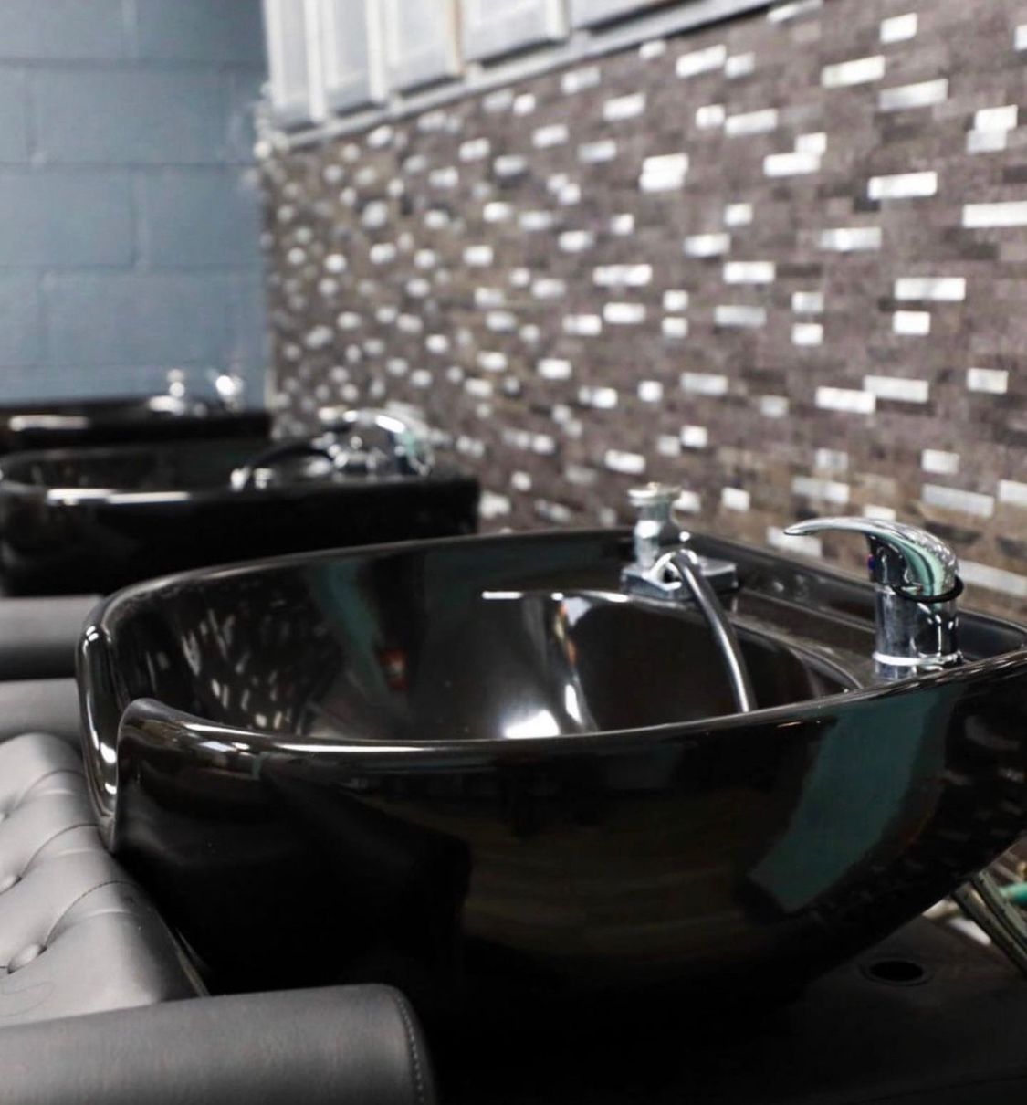 Hair Artistry & Suites Top Rated Hair Salon Blue Island, Illinois