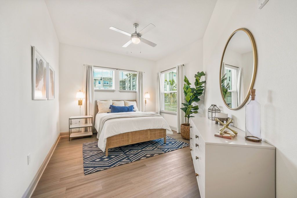 Livano Sunlake Luxury Apartments in Lutz, FL