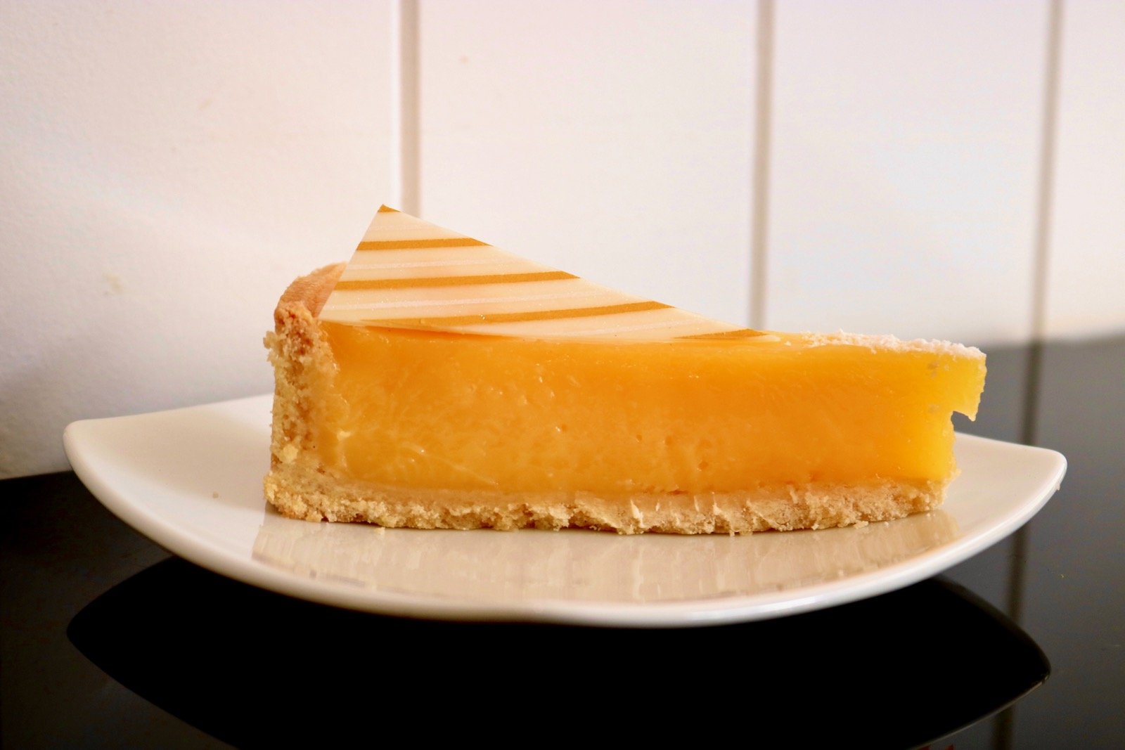 Black Swan Cafe and Coffee Mermaid Waters, Australia