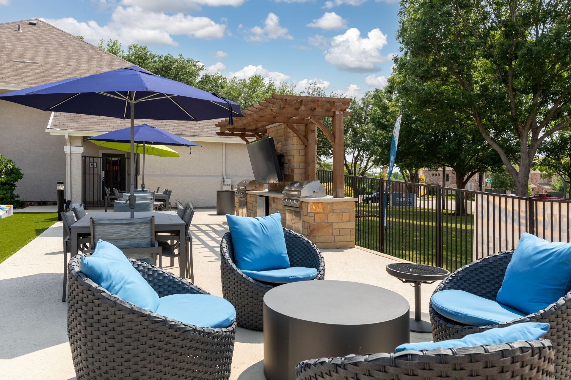 Gallery Emerson at Ford Park Allen, TX