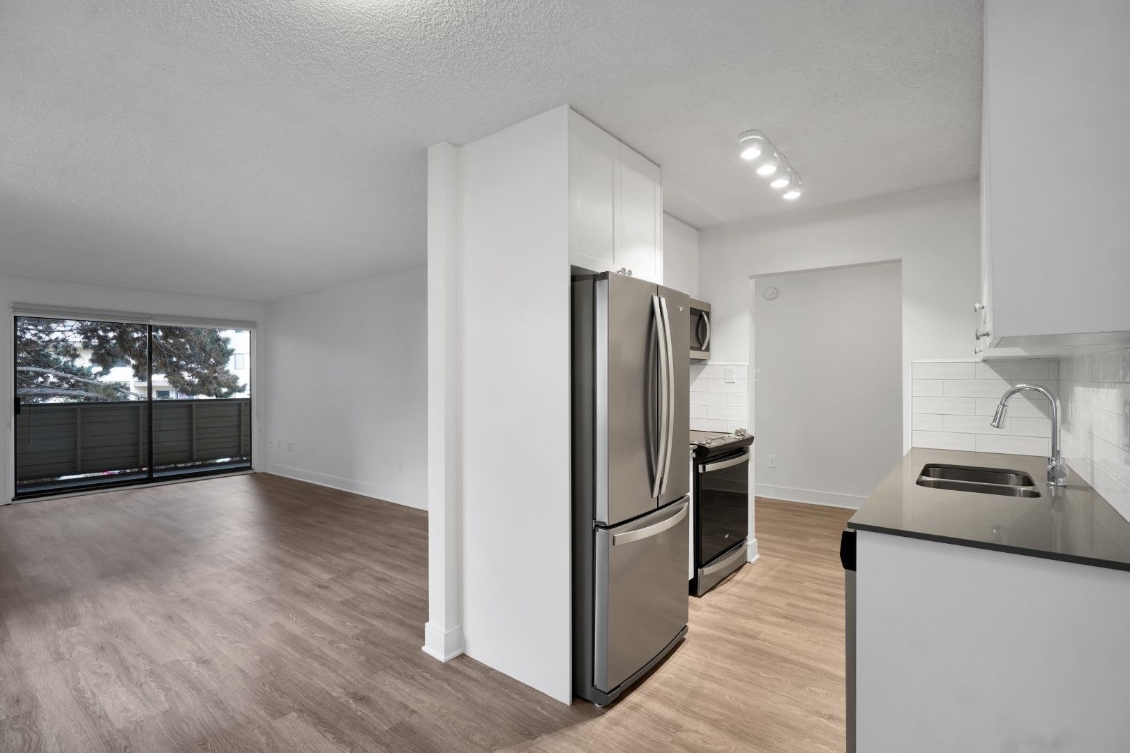 Suite Gallery View Road East Units and Building Photos