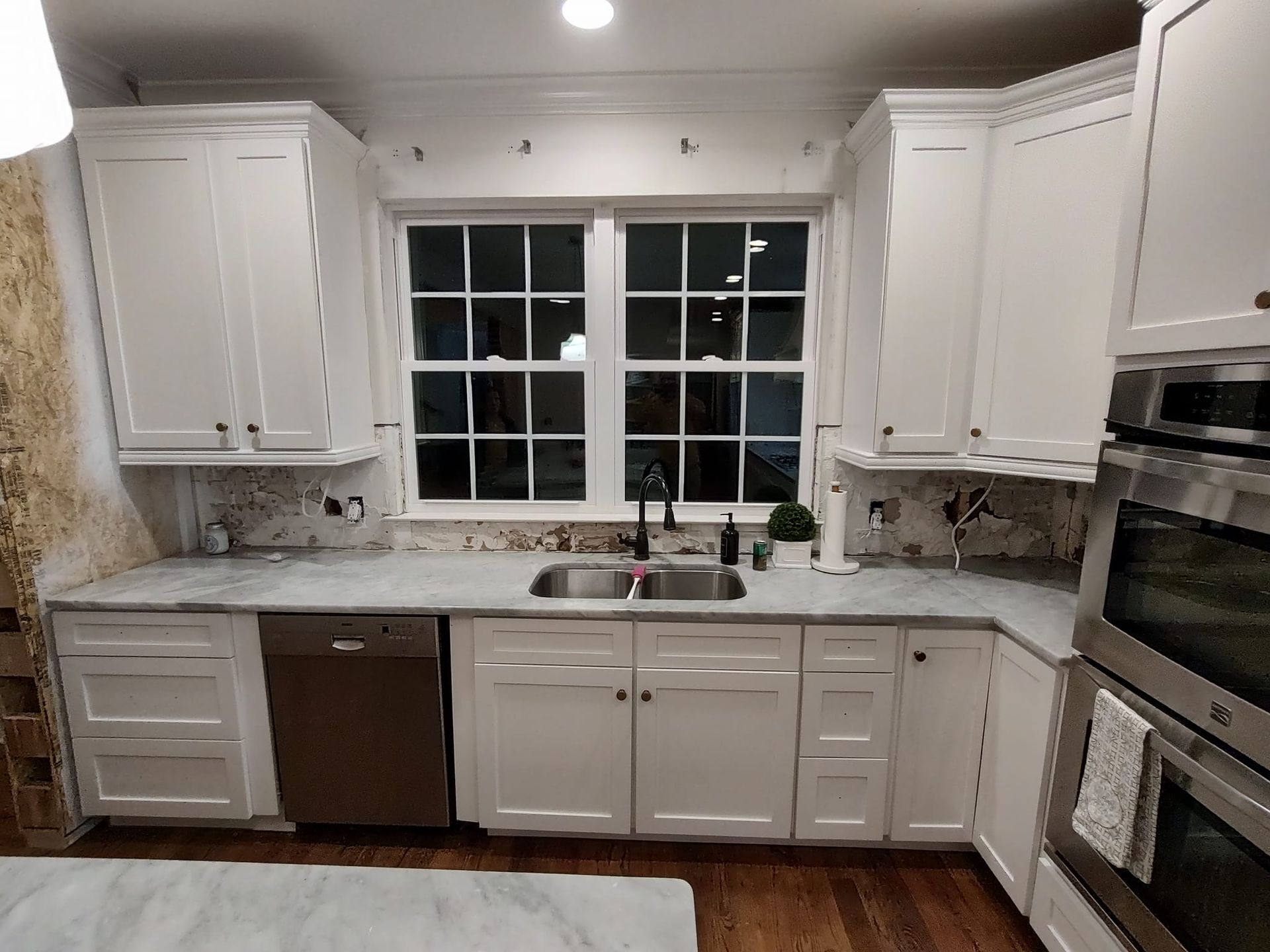 Refinishing Photo Gallery Barra's in Chattanooga, TN