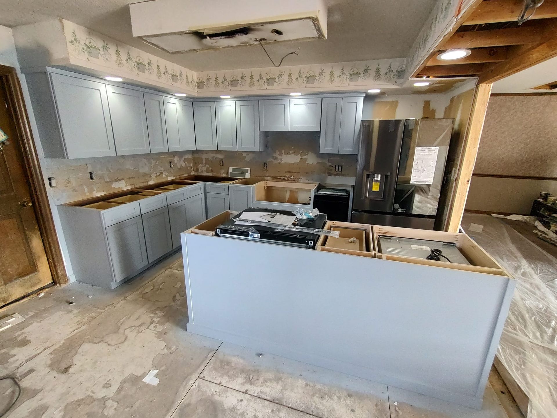 Refinishing Photo Gallery Barra's in Chattanooga, TN