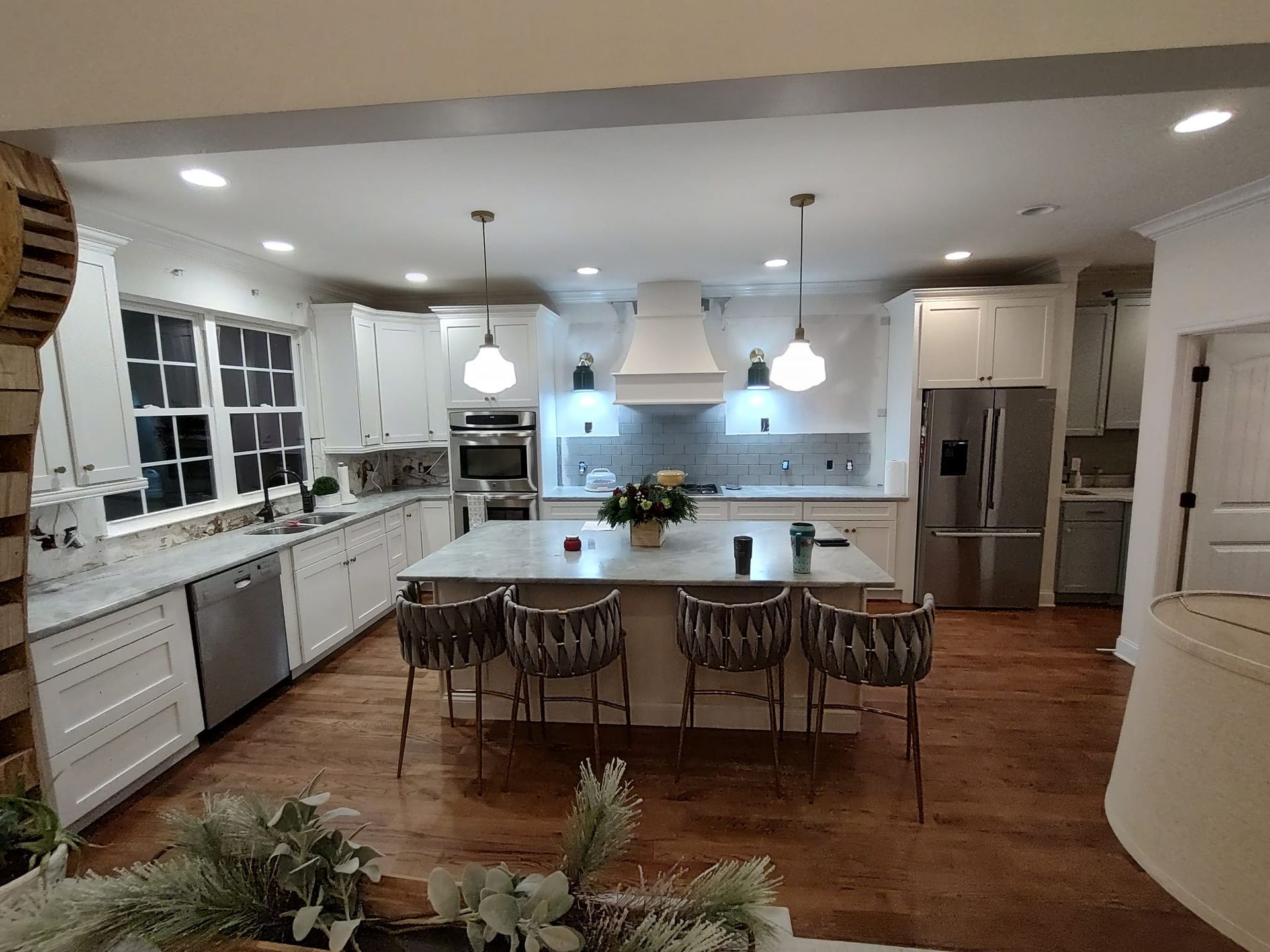 Refinishing Photo Gallery Barra's in Chattanooga, TN