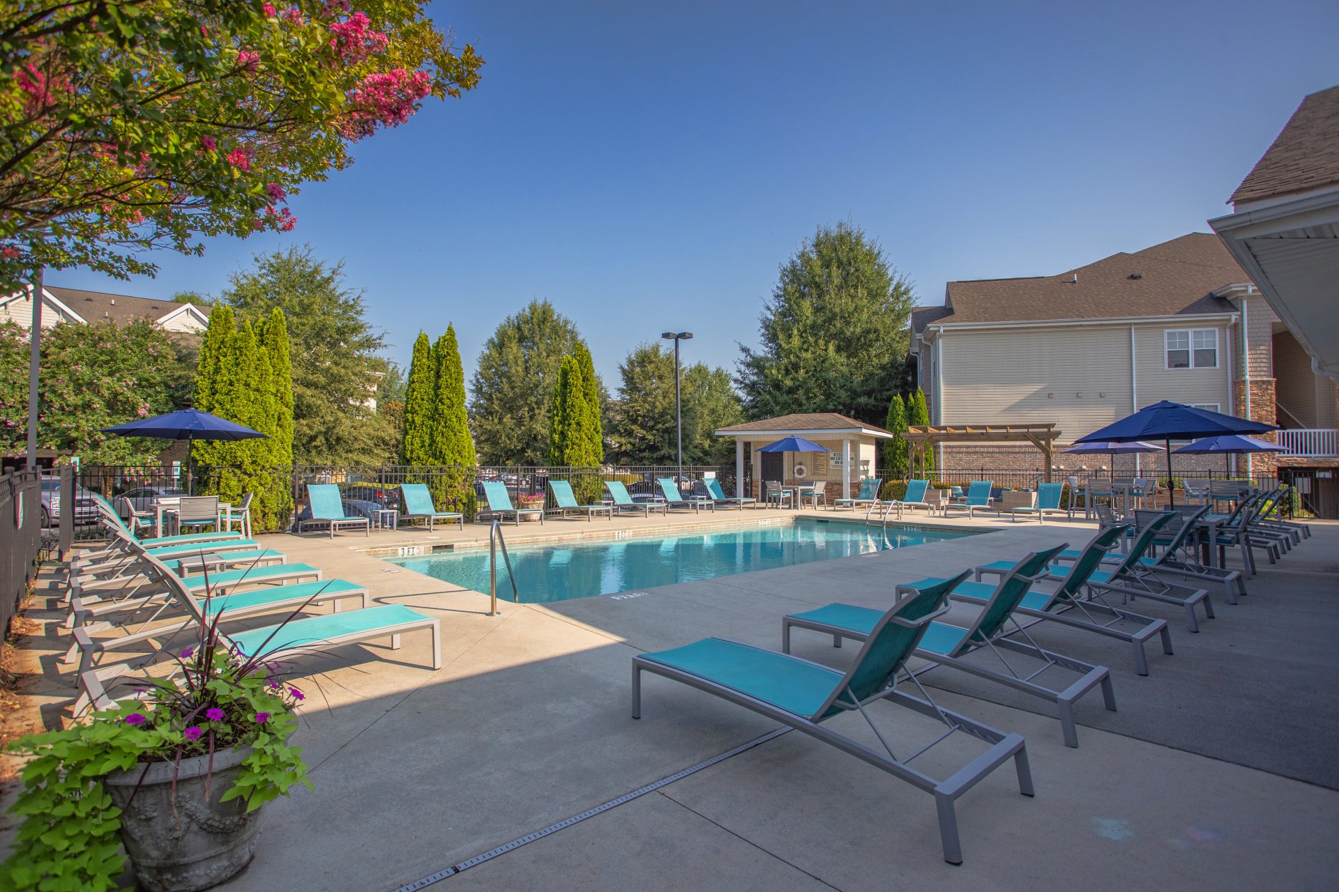 Gallery The Stratford at Hillcrest Town Center Apts in Winston