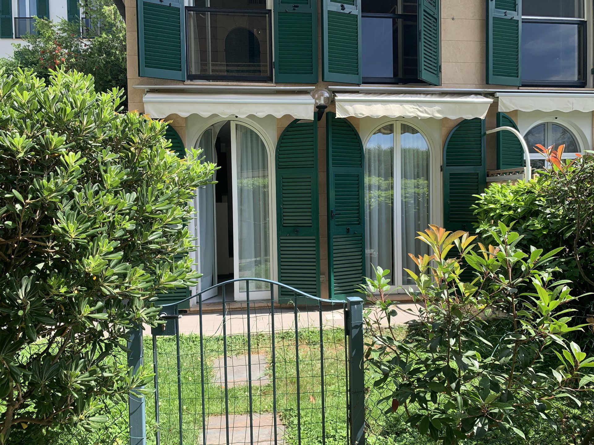 Appartamenti con piscina Genova Nervi Residence Savoia & Savoia