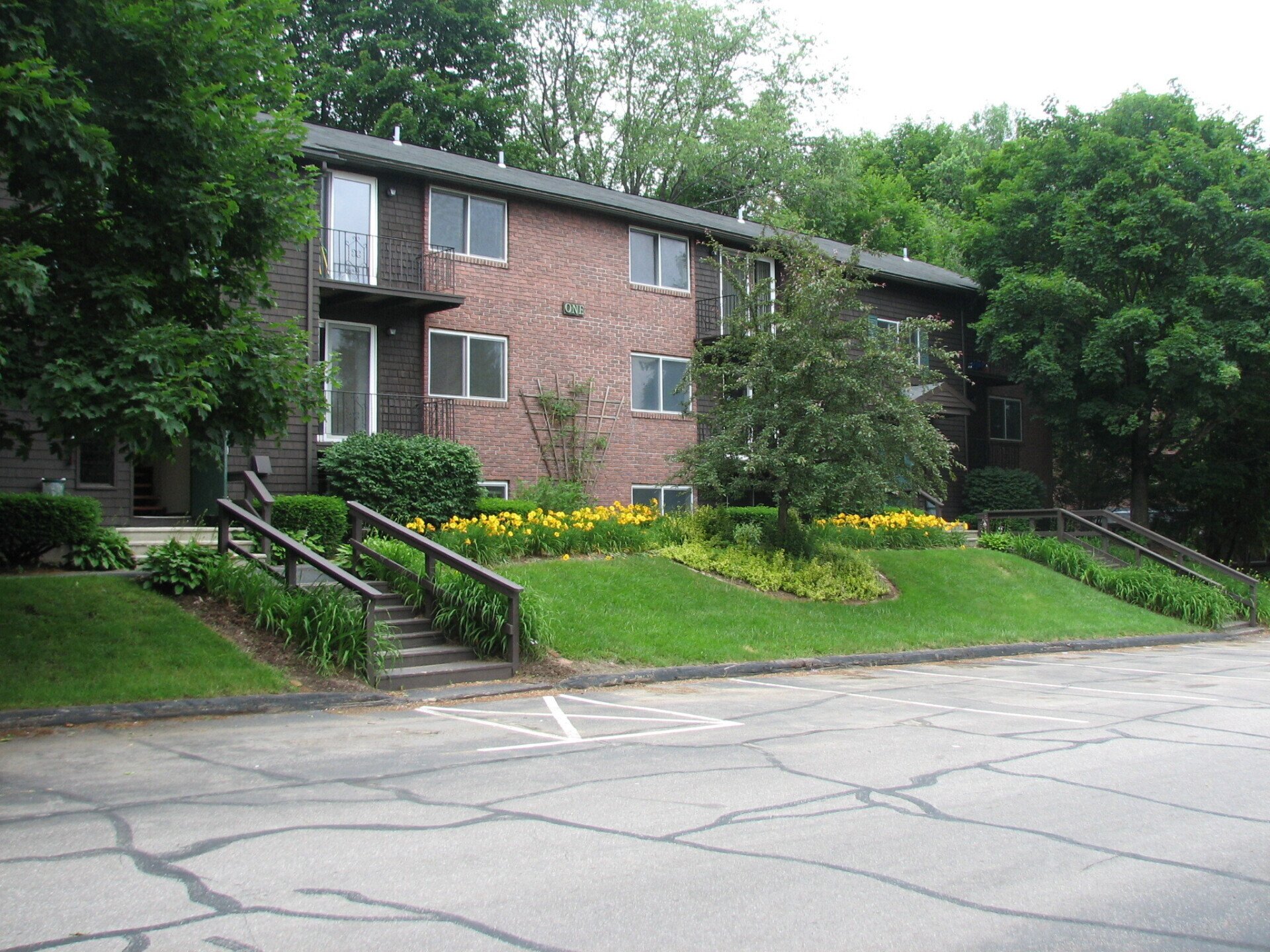 Downtown Plymouth, NH Apartments for Rent Fox Park Apt