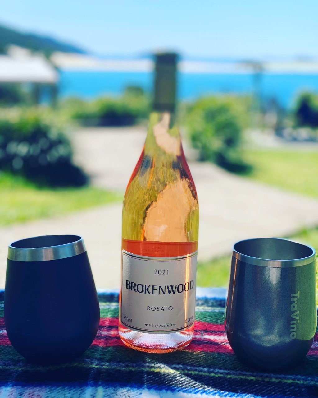 Café & Bottle Shop in Fingal Bay Fingal Bay Cellar Café