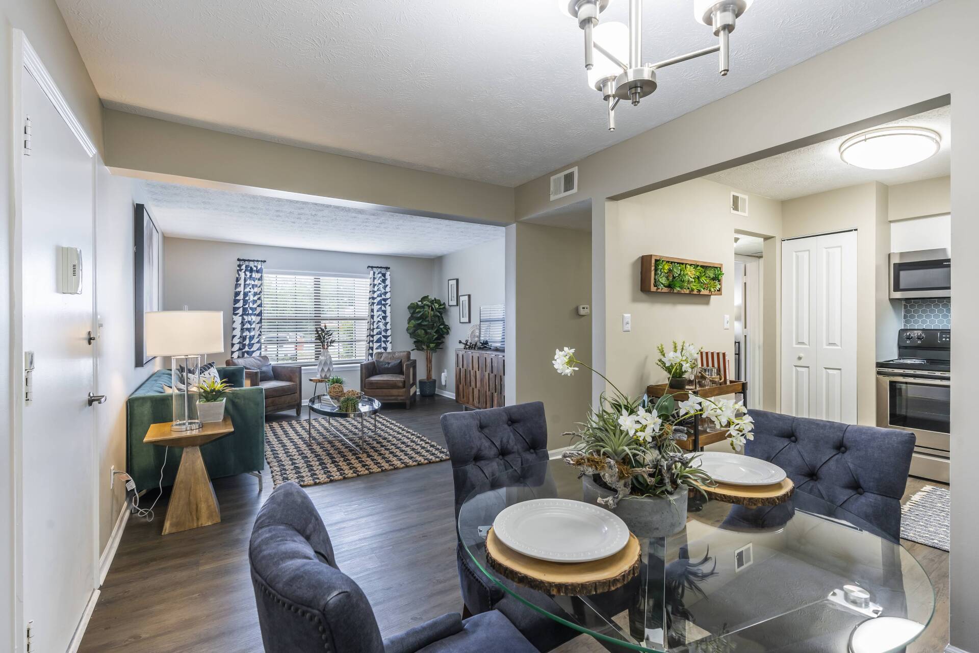 Apartments in Lexington, KY The Colony at The Oaks