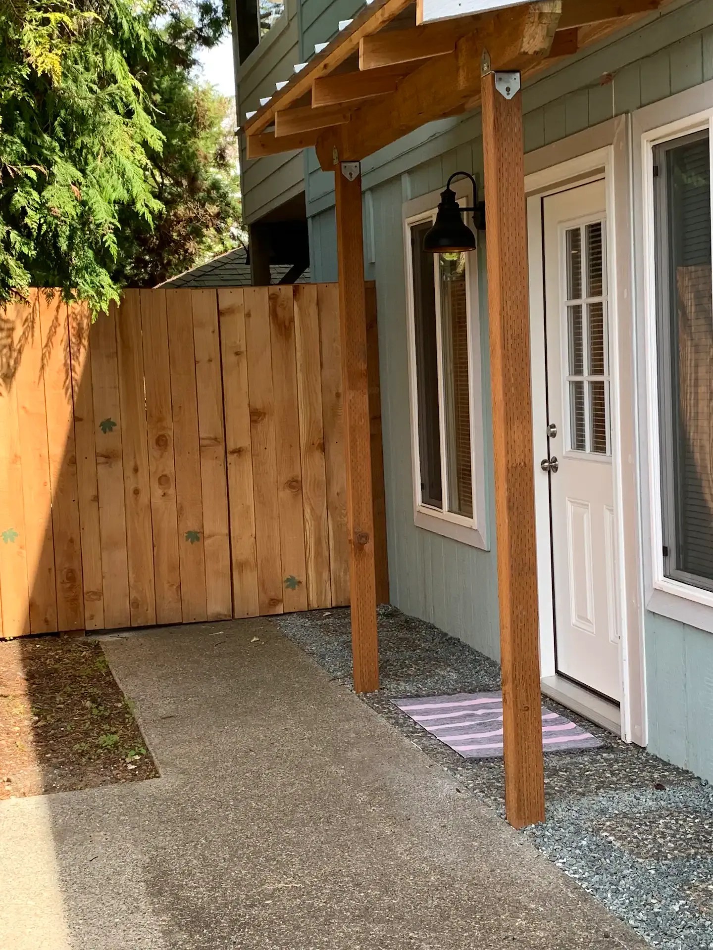 The Courtyard Best Studio Rentals in Langley, WA